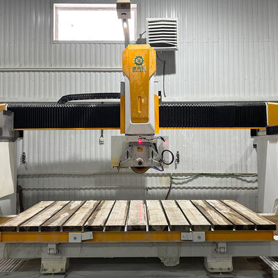 Machine de découpe de pierre CNC à 5 axes précise pour les sculptures et les façades de pierre complexes